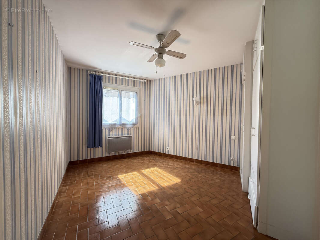 Grand T3 lumineux avec balcon, garage et cave au cœur d’Amélie-les-Bains - photo 5