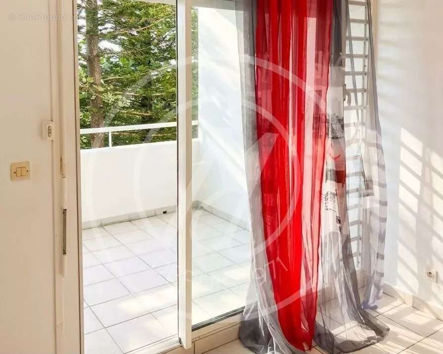 À vendre : appartement t2 aux abymes - 139 000 € - photo 2