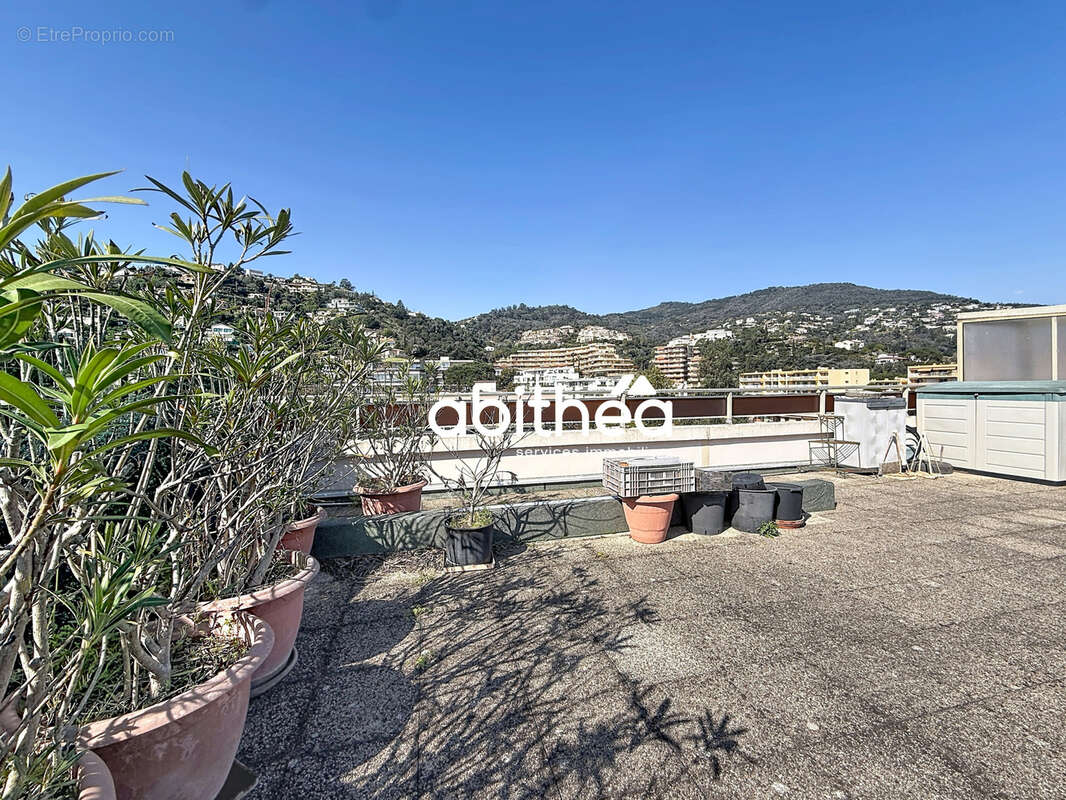 Appartement à MANDELIEU-LA-NAPOULE