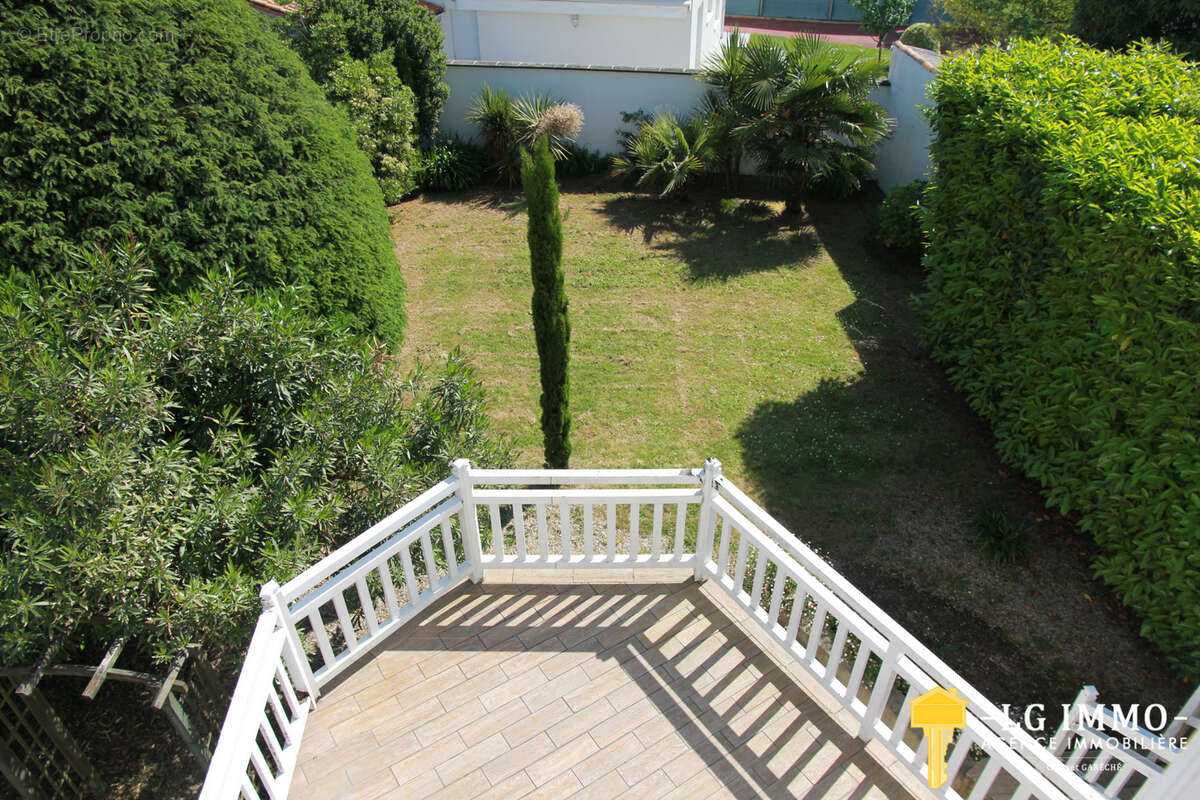 Maison à SAINT-GEORGES-DE-DIDONNE