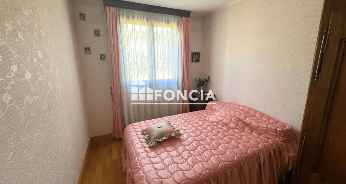 À VENDRE – Pavillon F6 de 90 m² avec sous-sol total et terrain de 421 m² - photo 5