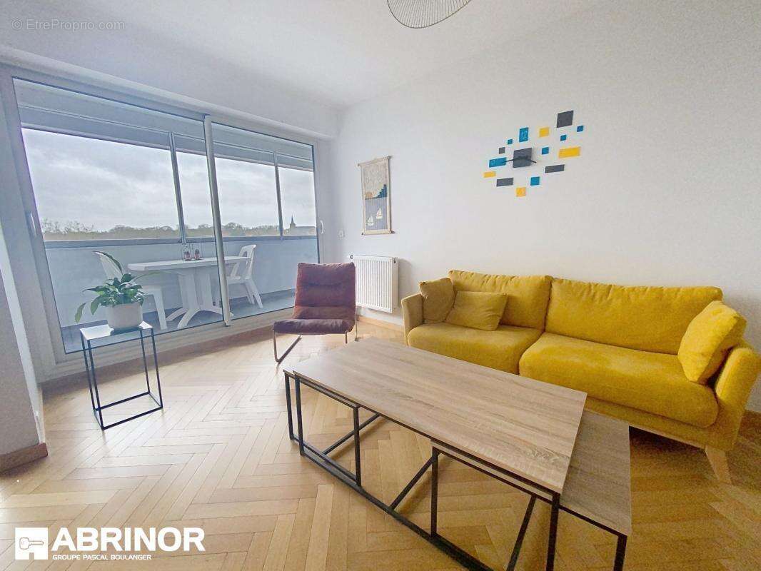 Appartement à MONS-EN-BAROEUL