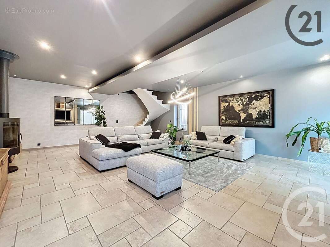 Maison à MARAYE-EN-OTHE