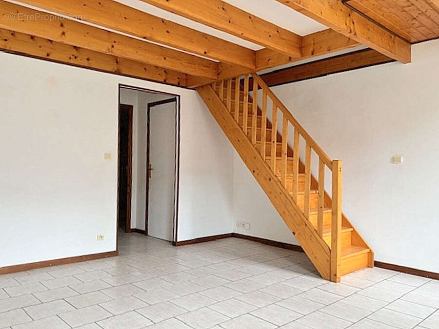 Maison à SURGERES
