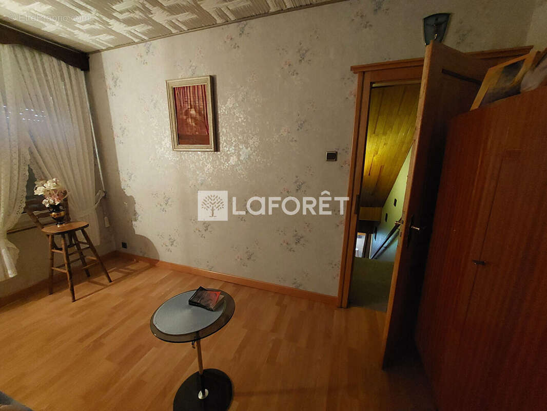 Maison à AUDUN-LE-TICHE