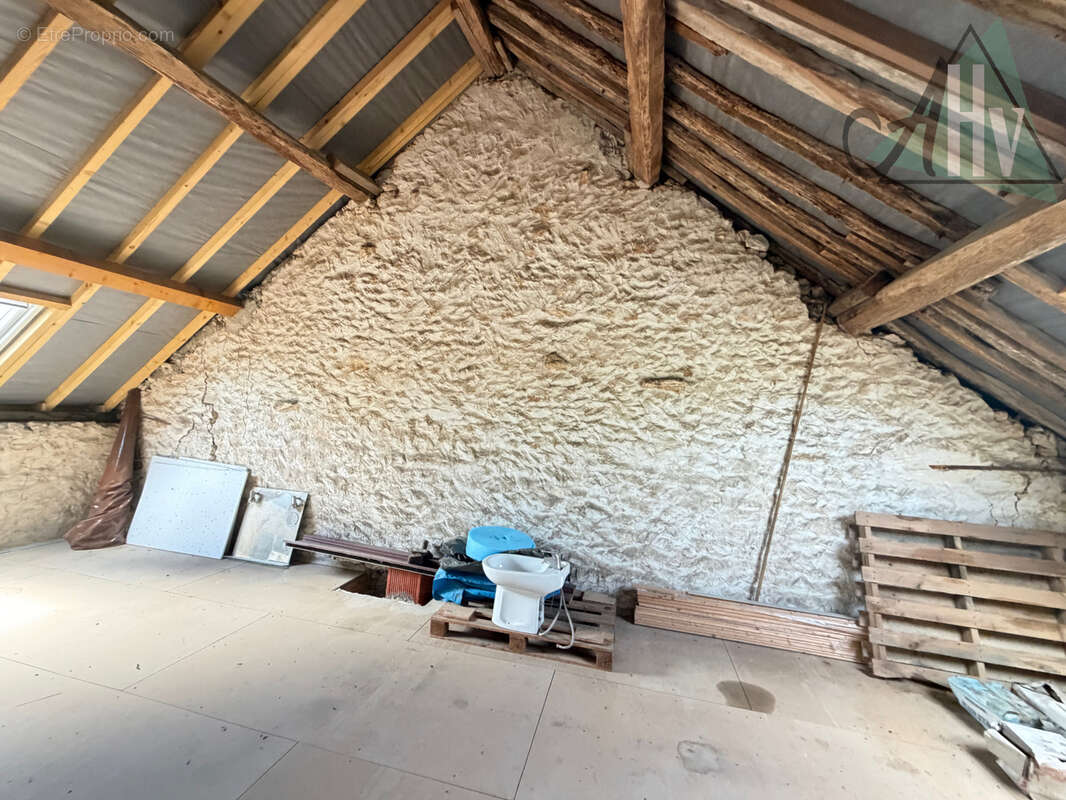 Maison de caractère - 160 m2 - 7 pièces - LONGUEVILLE - photo 12