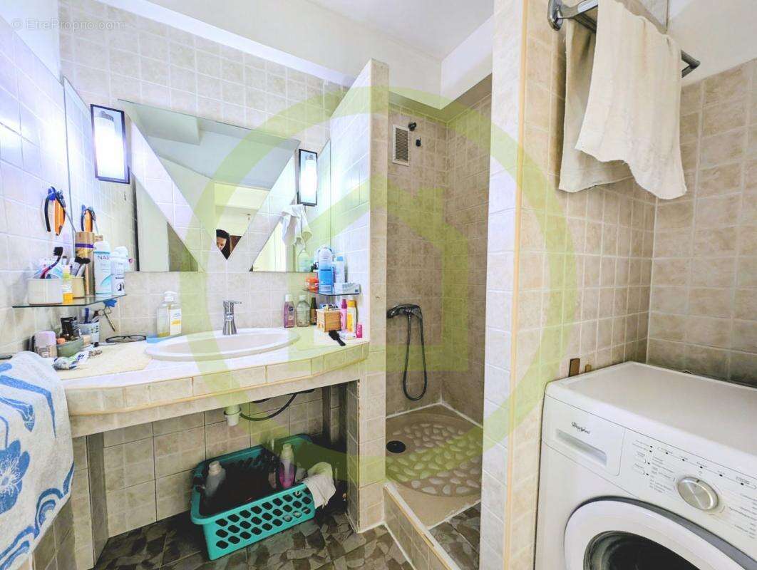 Appartement à MANDELIEU-LA-NAPOULE