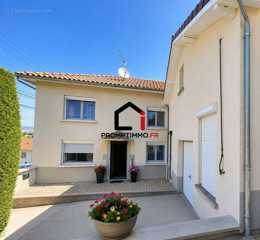 Maison à PANISSIERES