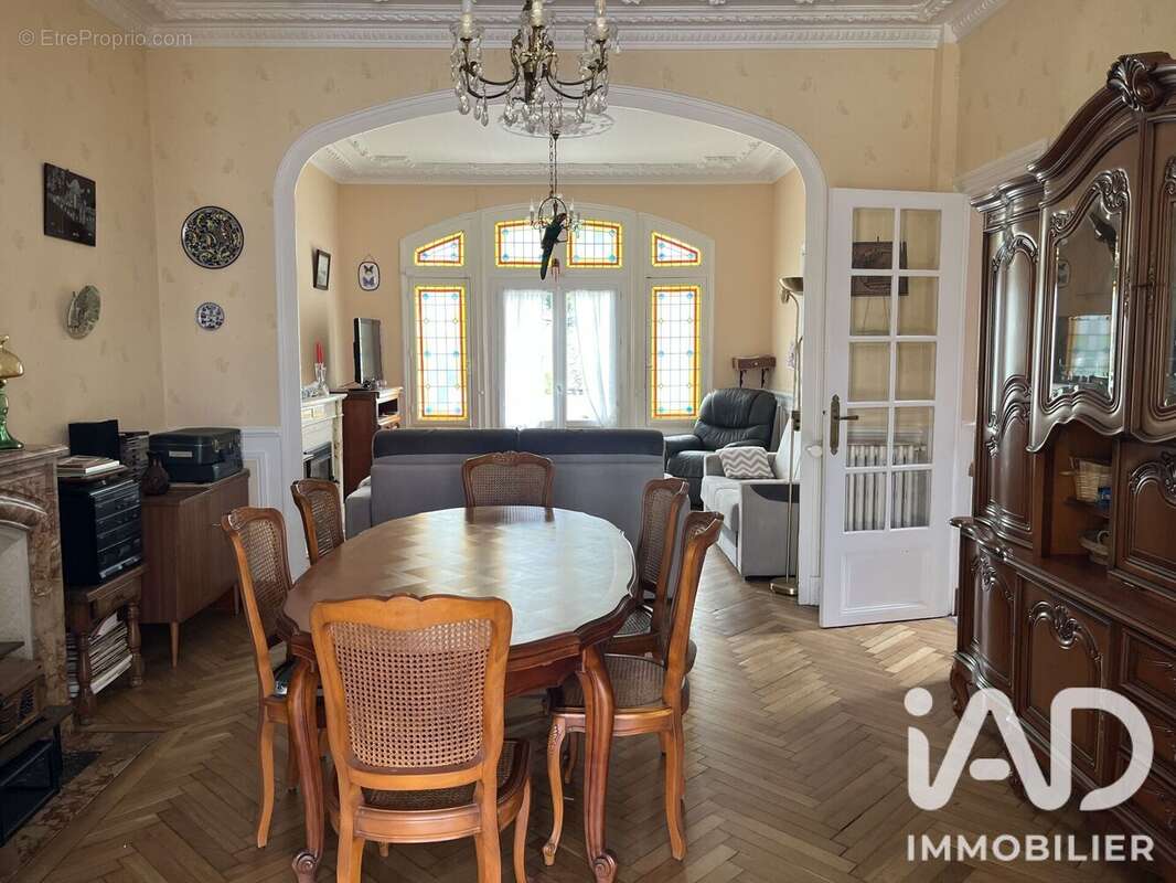 Maison 111 m² à Royan  - photo 4