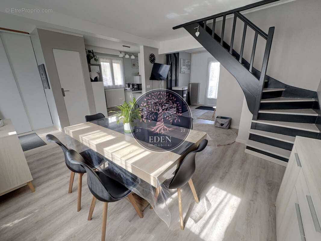 Maison à TREON