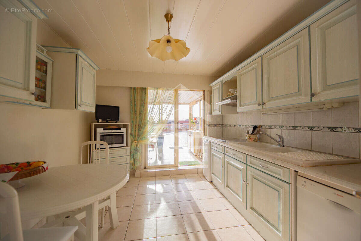 Appartement à MANDELIEU-LA-NAPOULE