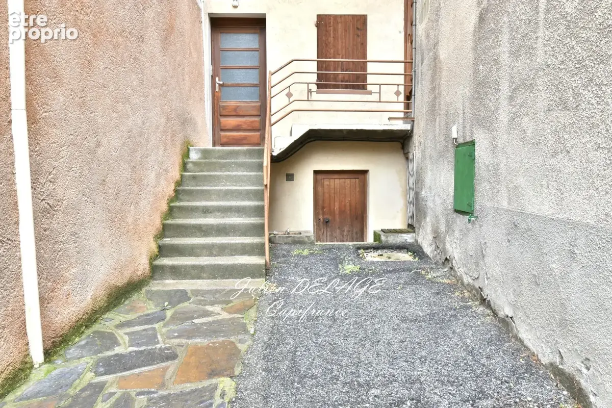 Authentique maison de village au cœur d'embrun – 2 chambres – cave & combles - photo 9