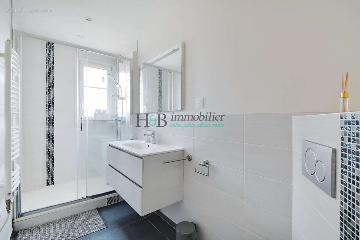 Appartement à MAISONS-ALFORT