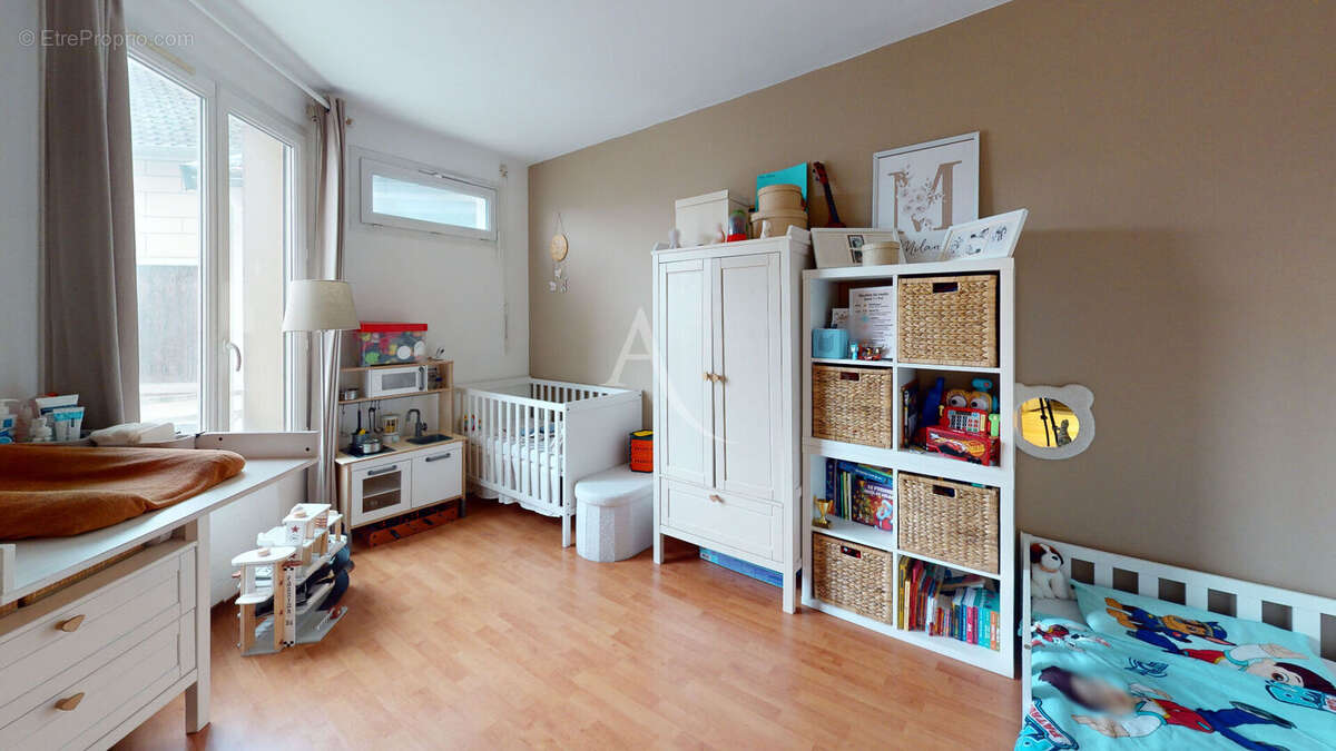 Appartement à CHILLY-MAZARIN