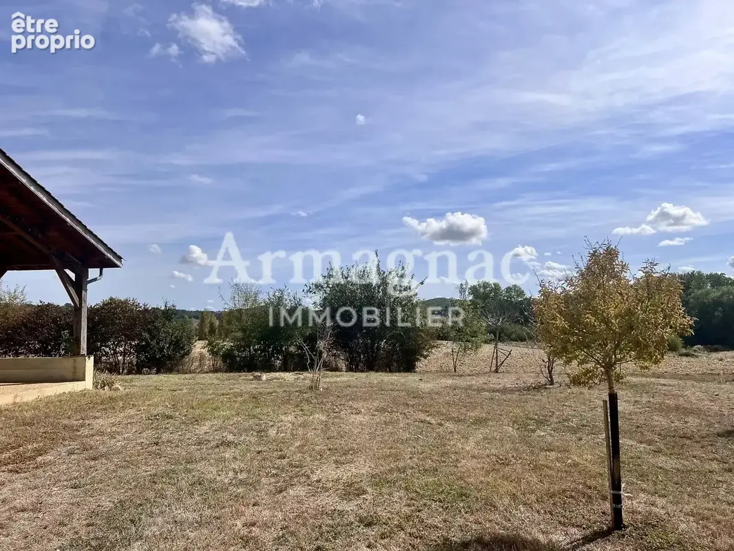 Propriété en pierre, dépendances et garage - photo 17