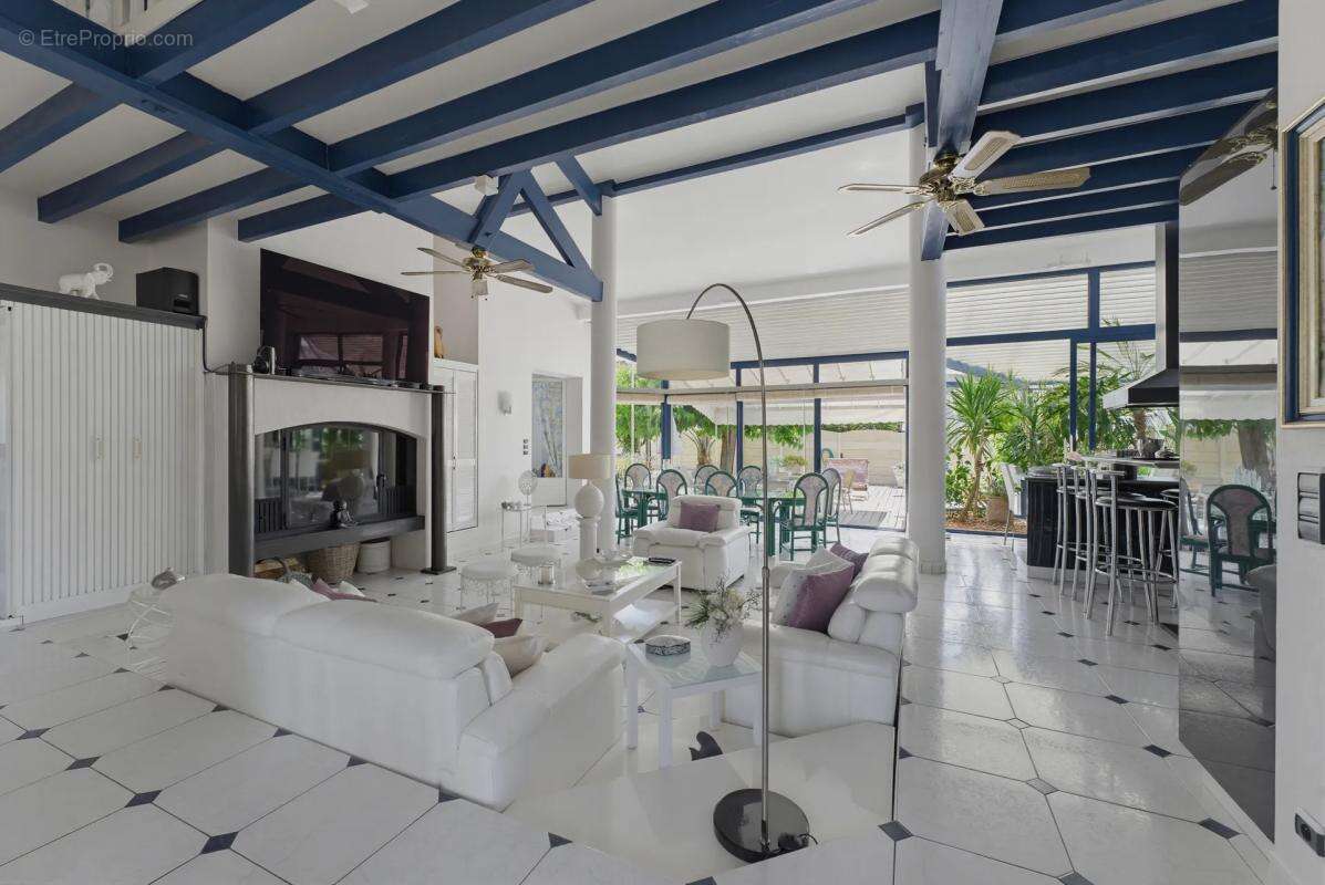 Maison familiale avec piscine à Gradignan - photo 5