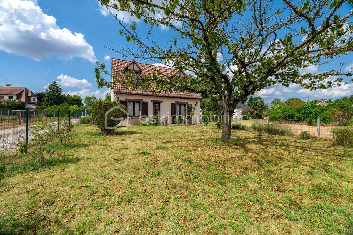 Maison à SELLES-SUR-CHER