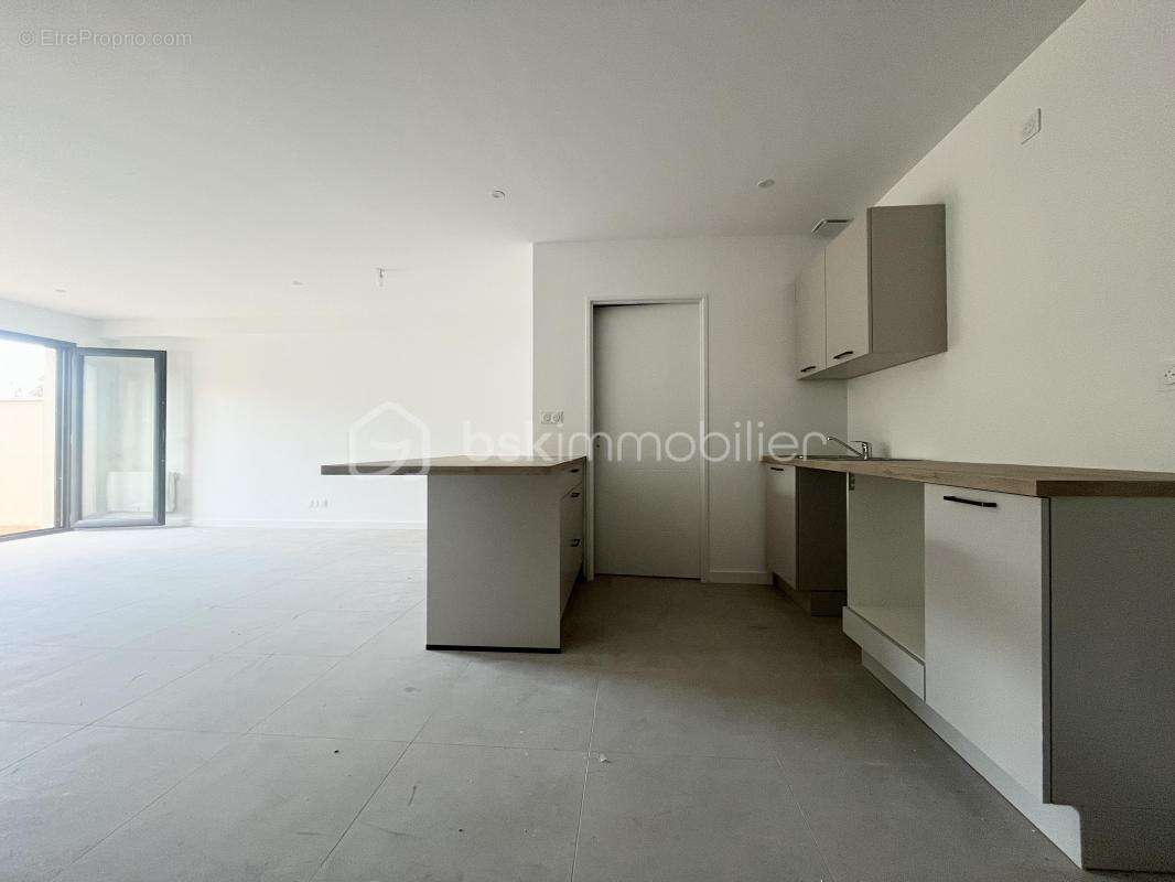 Maison à SAINT-DIDIER-DE-FORMANS