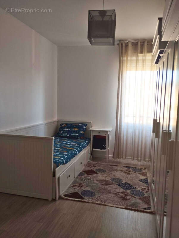 Appartement à CORBEIL-ESSONNES