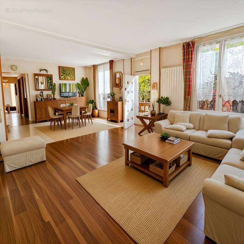 Maison à IVRY-SUR-SEINE