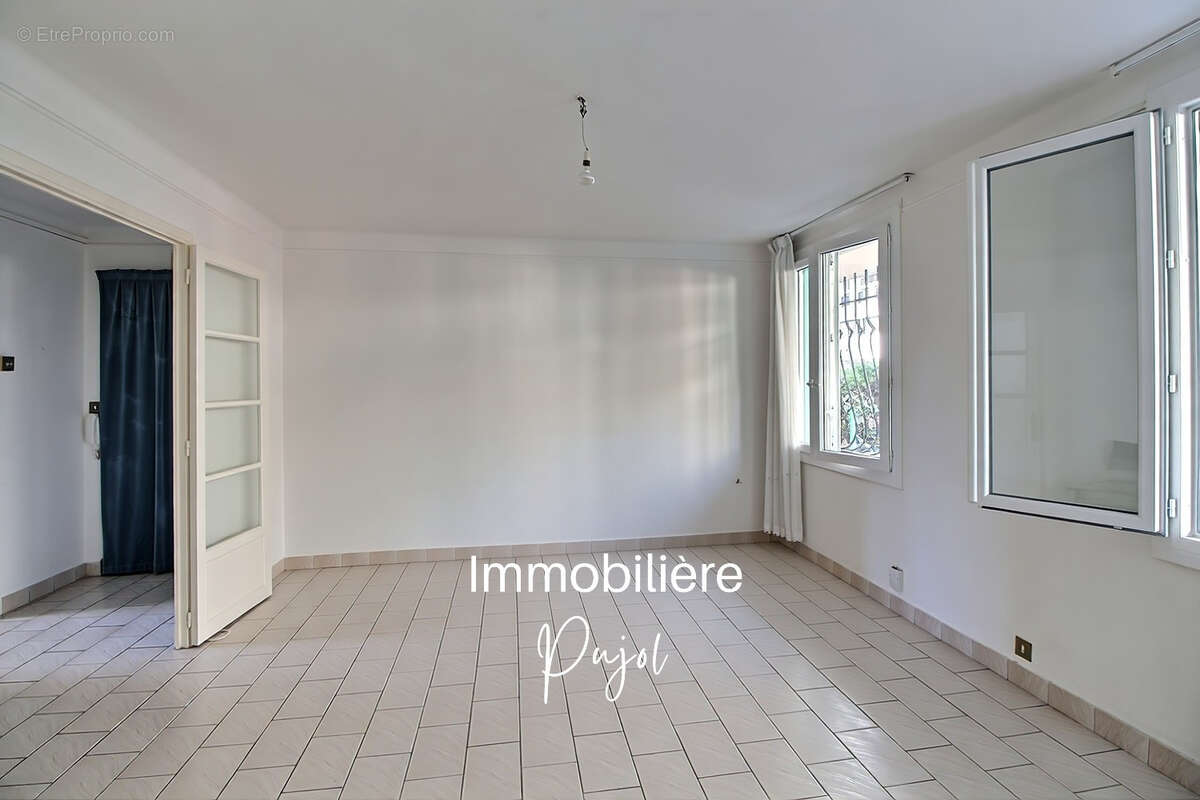 Appartement à MARSEILLE-6E