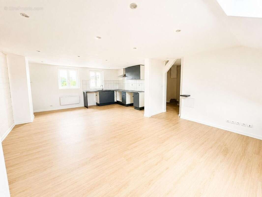 Photo 2 - Appartement à VILLERS-COTTERETS