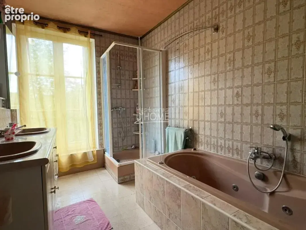 Maison familiale de 5 chambres à deux pas des écoles et des commerces - photo 11