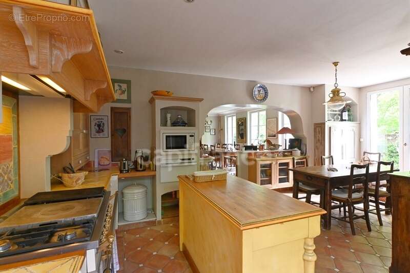 Maison à MAISONS-LAFFITTE