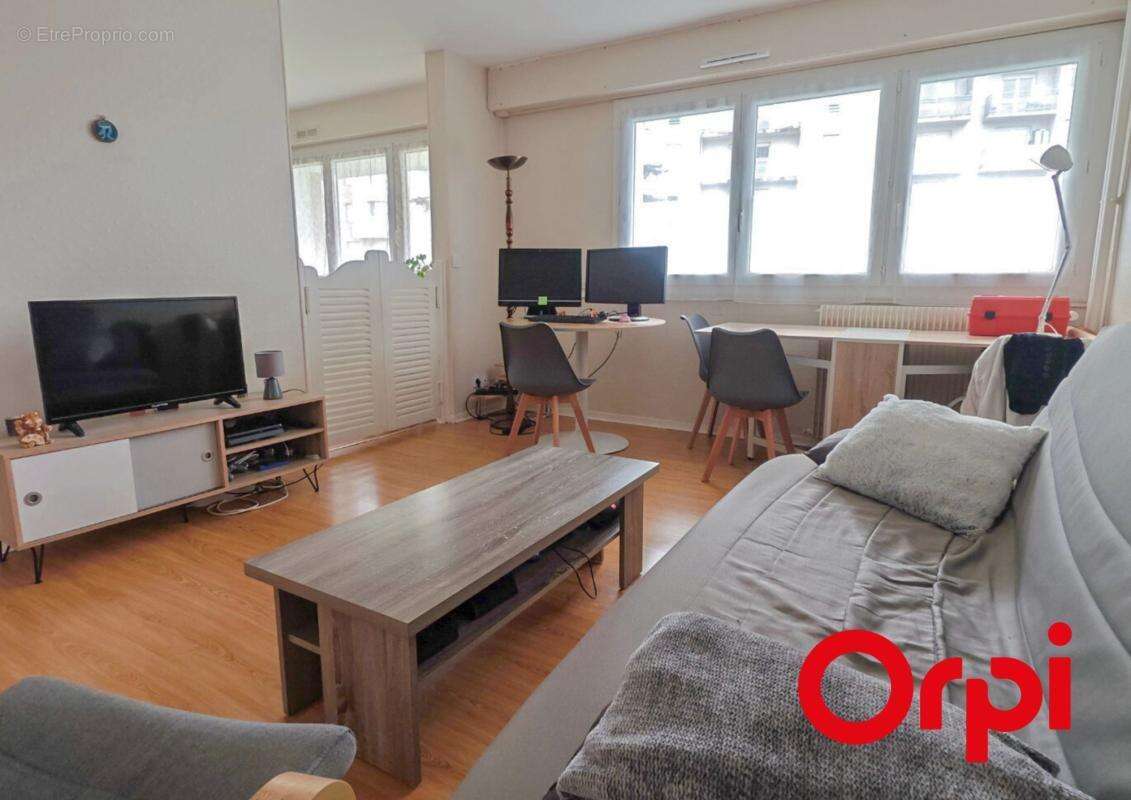 Appartement à LYON-8E