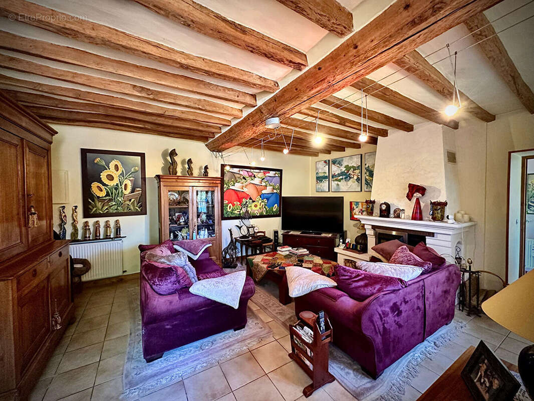 Maison à FRESNAY-SUR-SARTHE