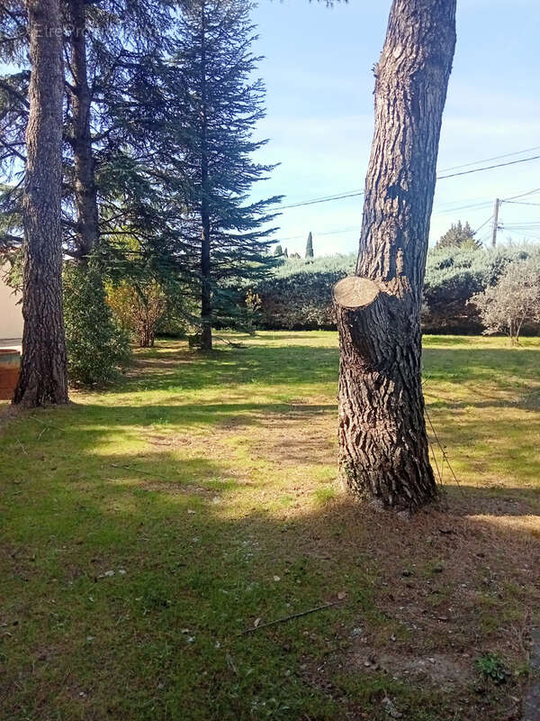 Terrain à AUBIGNAN