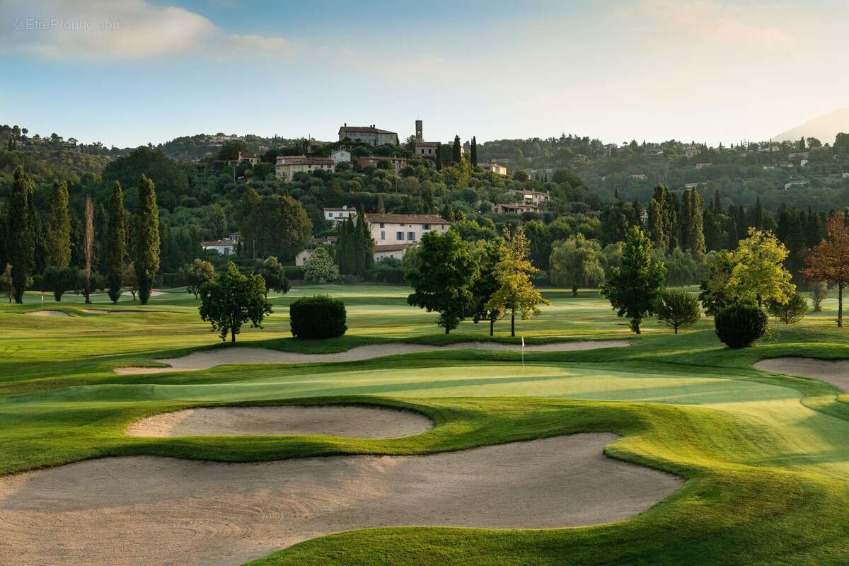 Châteauneuf-de-Grasse  Face au Golf de la Grande Bastide - photo 5