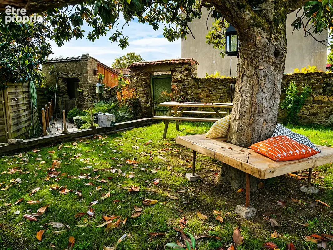 Le Loroux-Bottereau (44430) Maison de charme 205m² environ, 5ch, jardin, piscine et dépendances. - photo 4