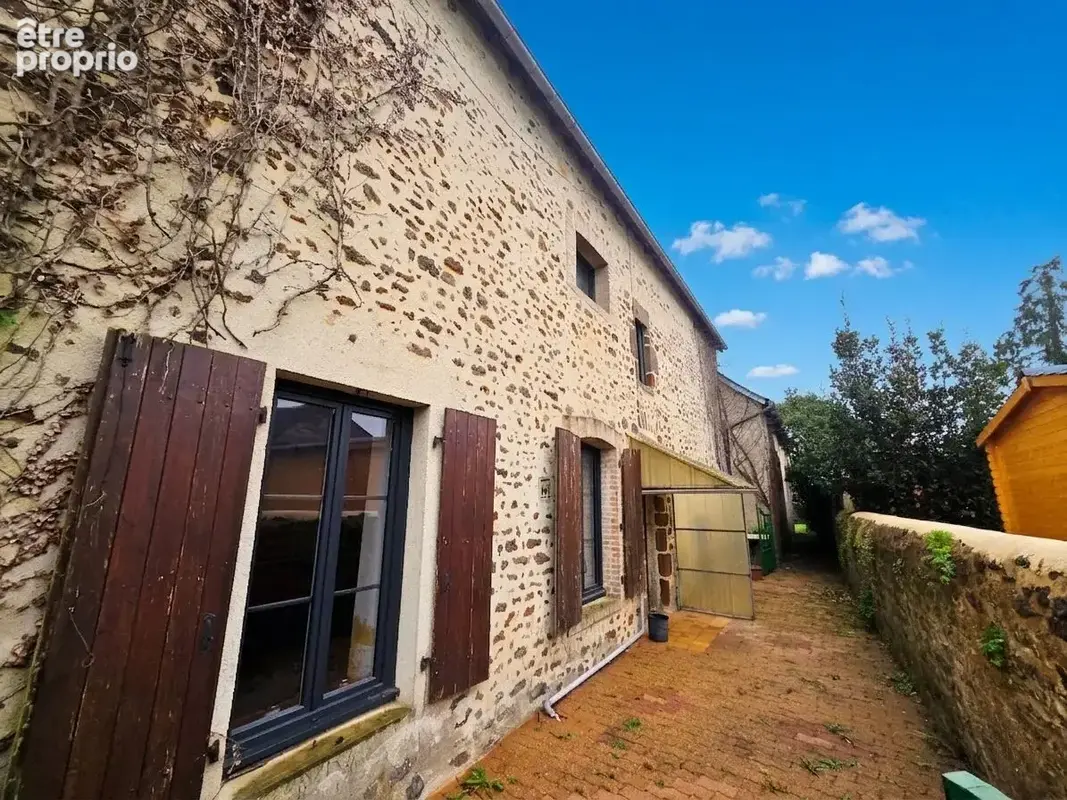 Maison atypique à rénover - Ancienne école - 180 m² potentiel - Vernie (25 min du Mans) - photo 7