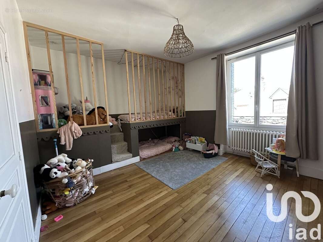 Maison 134 m² à Issoudun  - photo 7