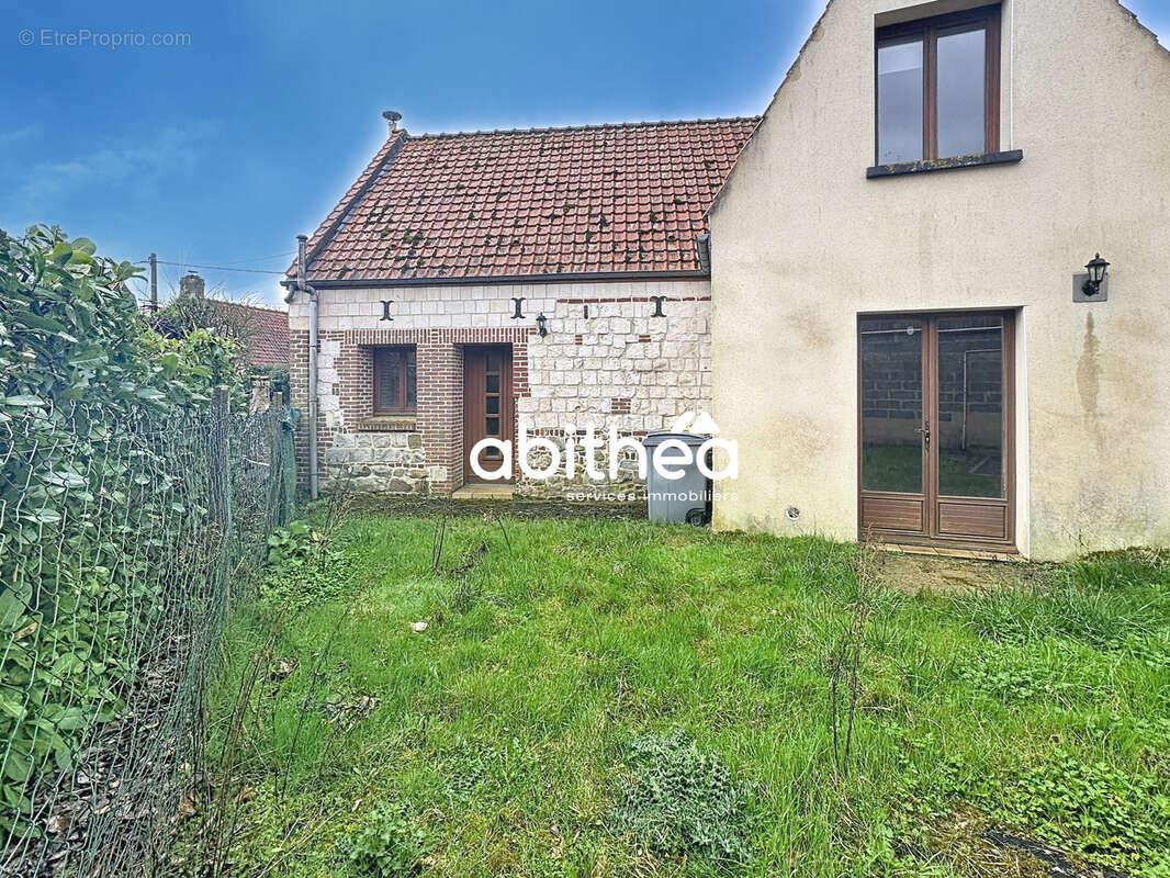 Maison à NEUVILLE-SAINT-VAAST