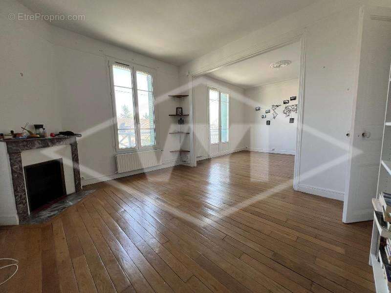 Appartement à QUINCY-SOUS-SENART