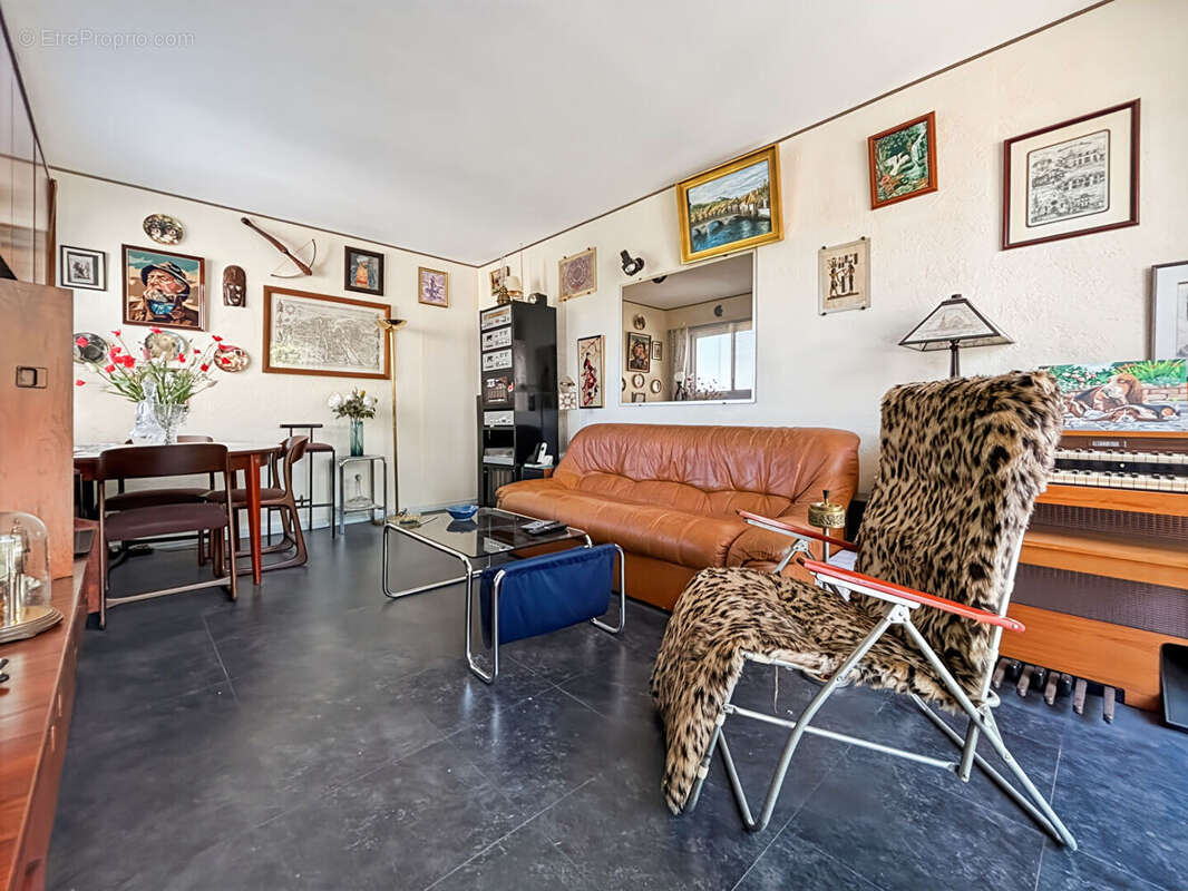 Appartement à VERRIERES-LE-BUISSON