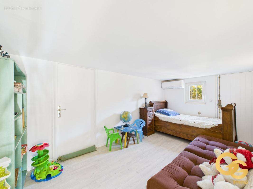 Maison à AURIBEAU-SUR-SIAGNE