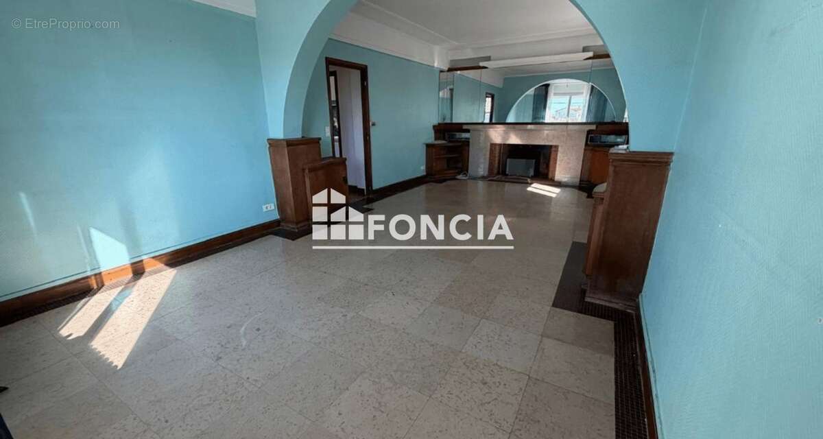 Maison à LEZIGNAN-CORBIERES