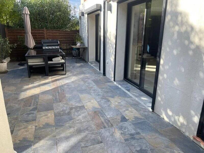 Appartement à MANDELIEU-LA-NAPOULE