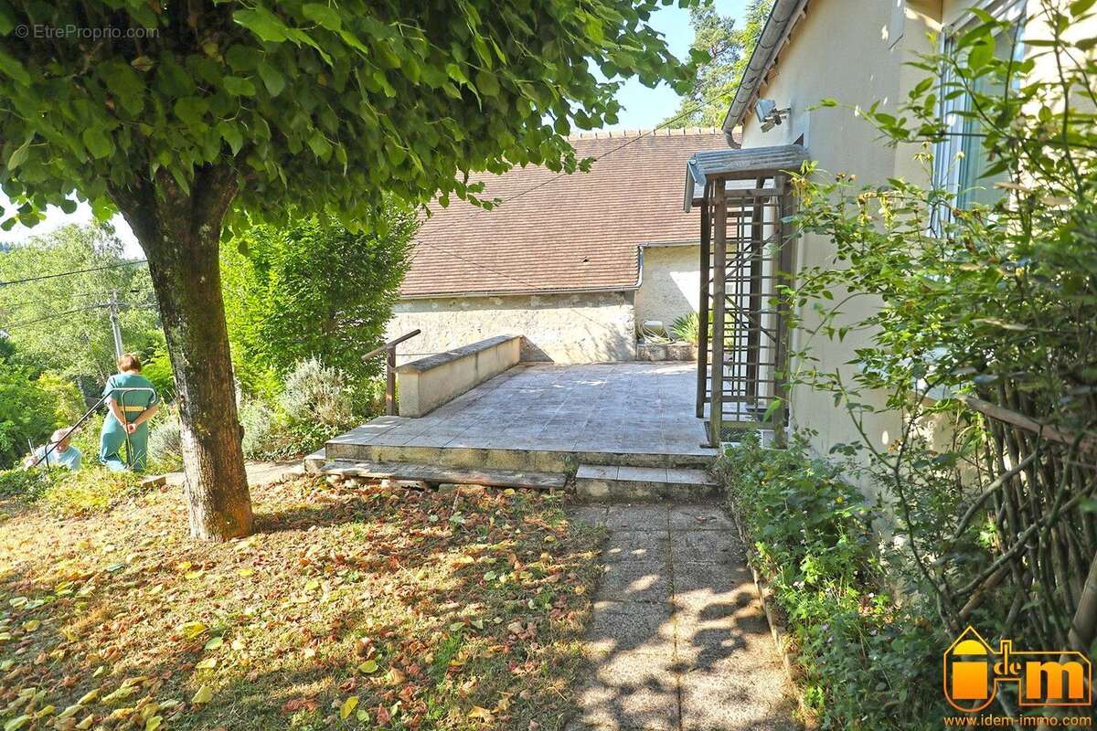 Maison à SACLAS