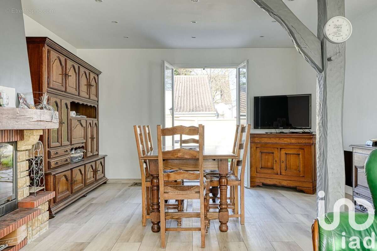 Photo 8 - Maison à EPONE