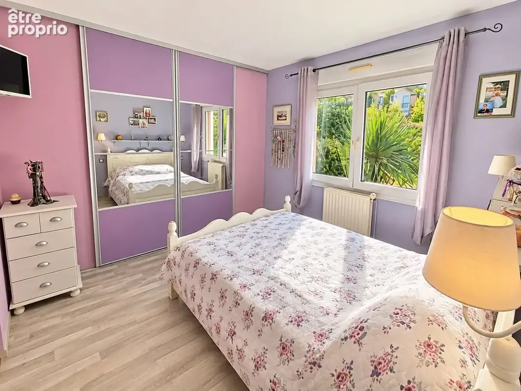 Villa T6 de 190m2 sur un terrain de 2000 m2 avec piscine interieur - photo 6