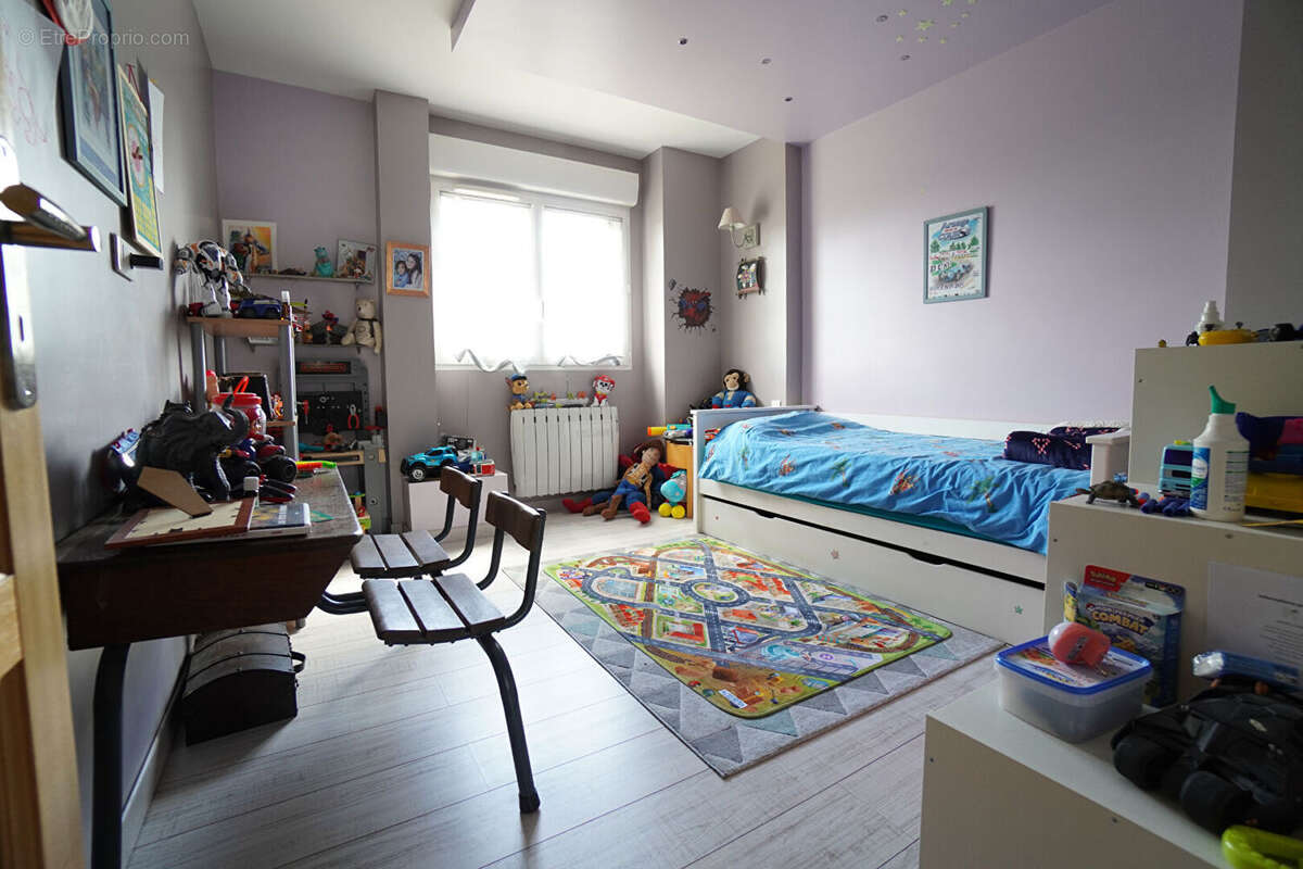 Maison à SAINT-GERVAIS-EN-BELIN