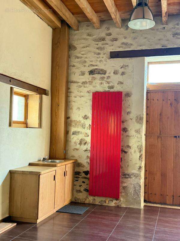 Dun le palestel superbe grange renovee avec gout a usage d'habitation et de garage - photo 18