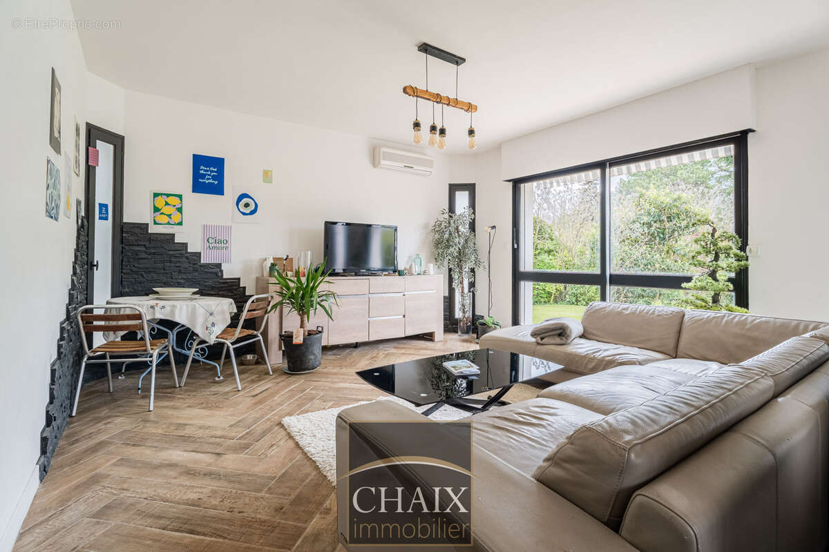 Contemporaine et charme dans un écrin de verdure - photo 12