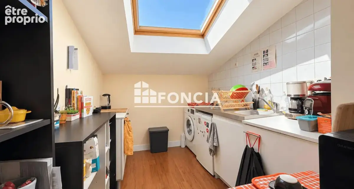 À vendre – Appartement T3 de 49,18 m² - dernier étage - Bordeaux Centre - photo 4