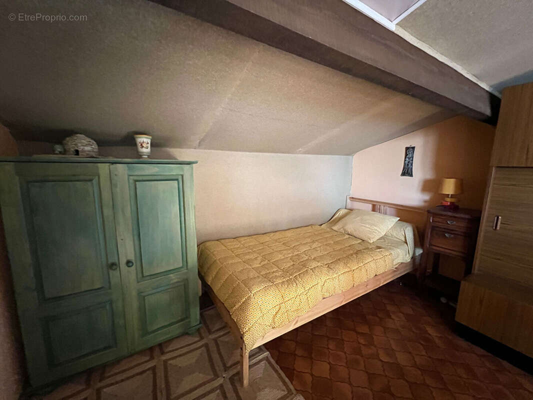 Maison à SAINT-MARTIN-DE-CASTILLON