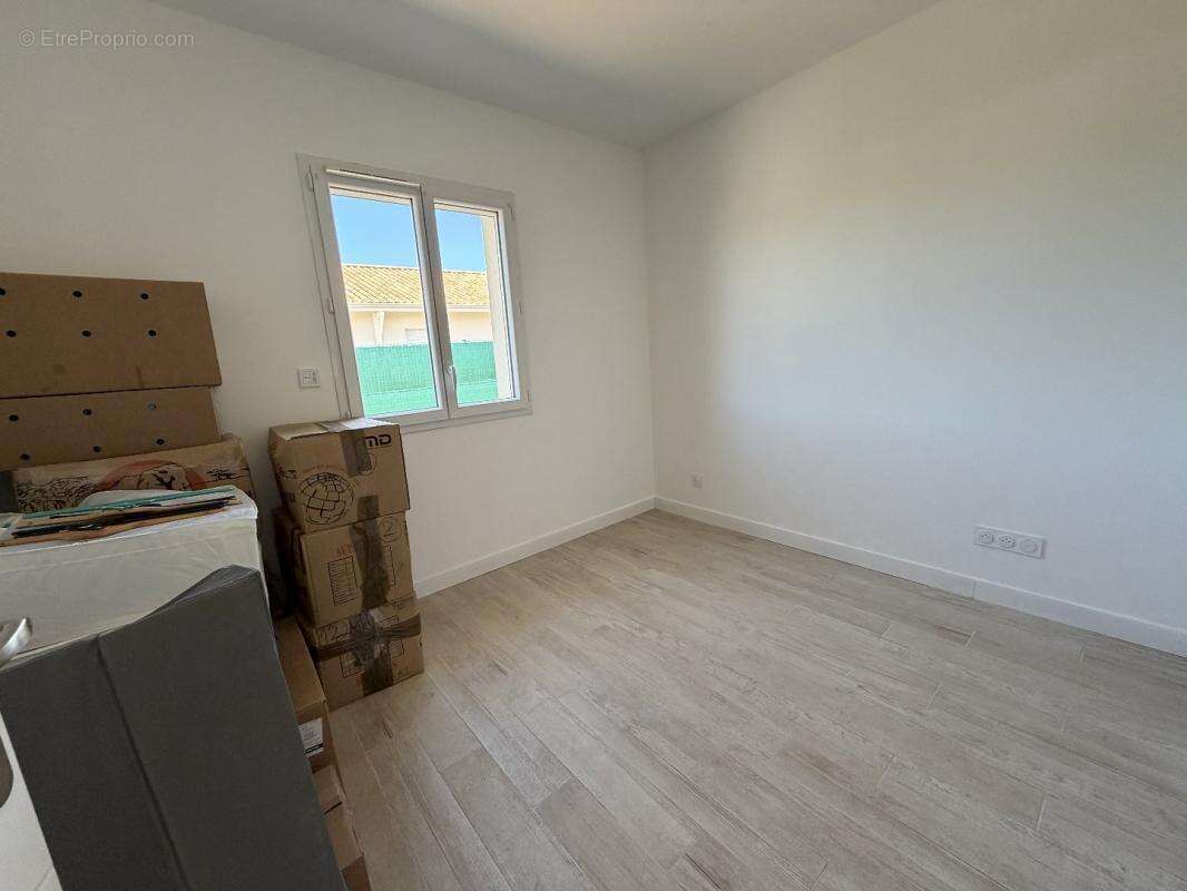 Maison 90 m² à Parentis-En-Born  - photo 7